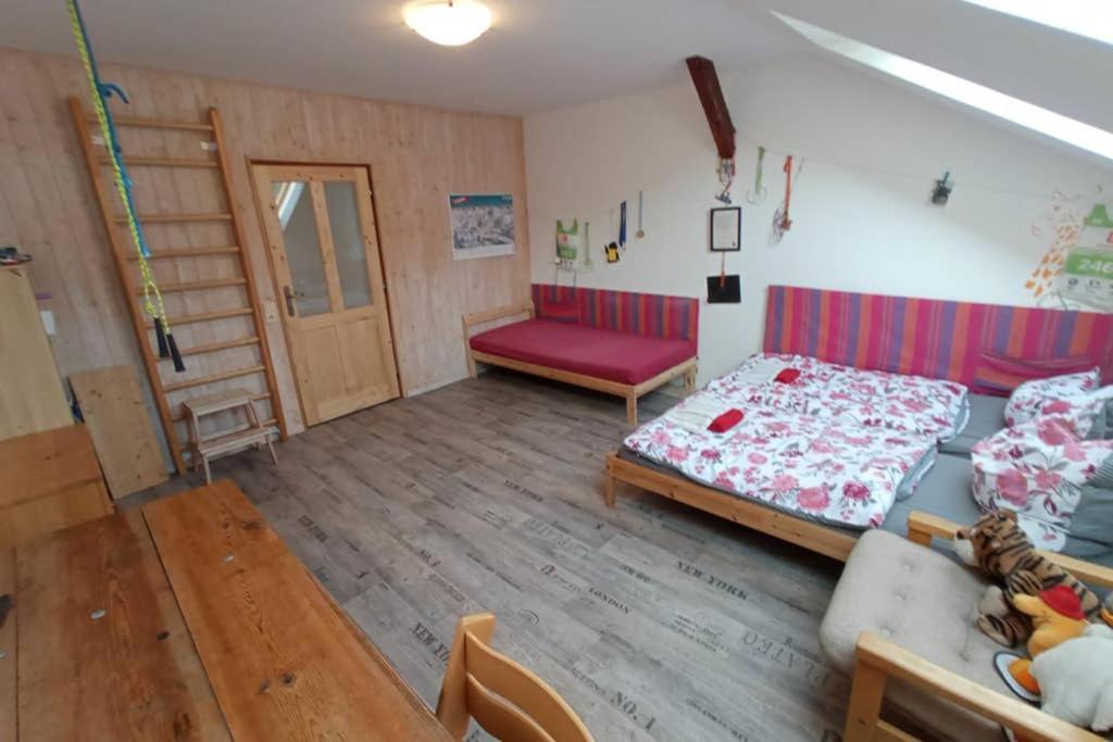 Chalupa Bez Hranic Krompach Exterior foto